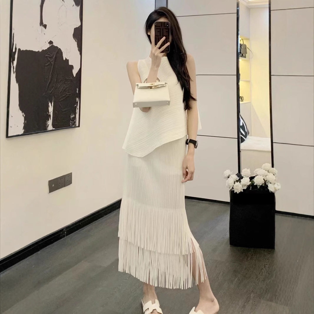 爆款女装搭配一整套时尚套装女两件套背心流苏半裙绝美漂亮小套装