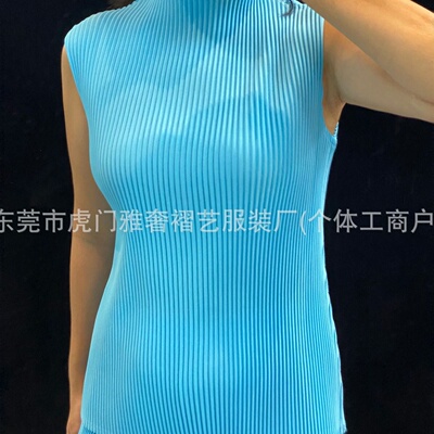 三宅褶皱上衣时尚简约纯色半高领背心粗牙签修身百搭气质无袖上衣