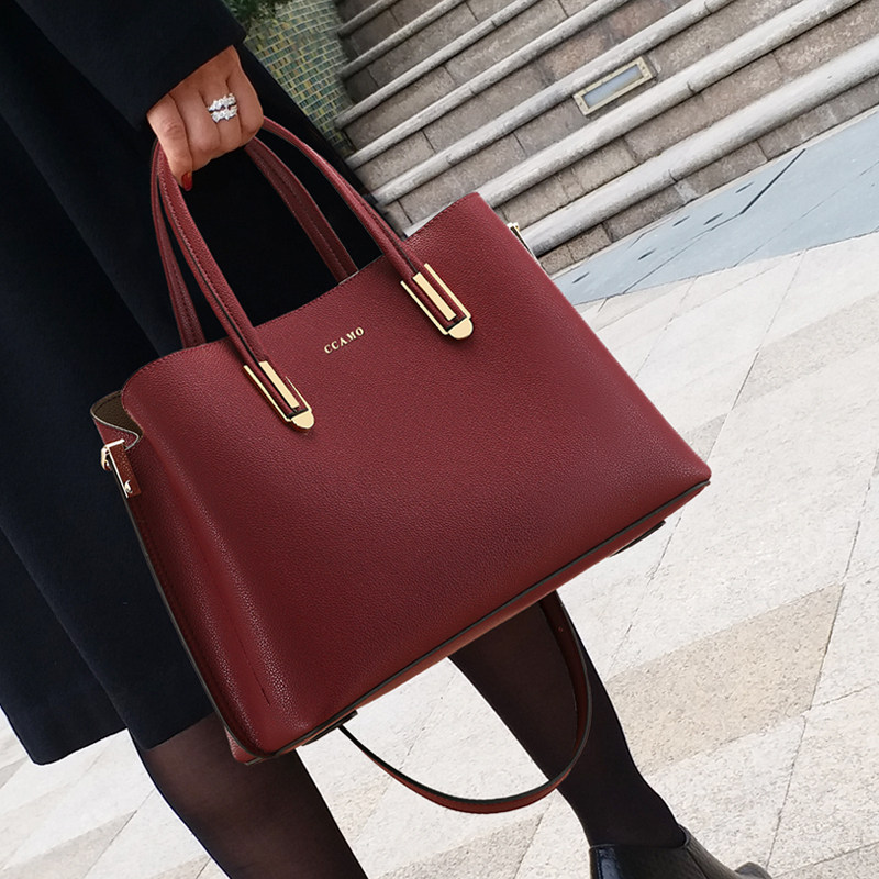 红色包包女2026新款时尚潮流休闲百搭结婚新娘牛皮斜挎单肩手提包