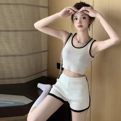 韩版时尚跑步运动背心短裤瑜珈修身12夏季无袖休闲运动套装露脐装