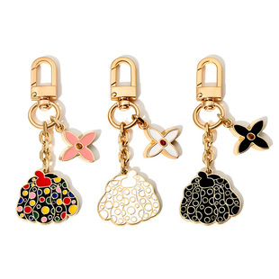 适用于v新款钥匙扣挂件包包四叶草挂饰改造挂件创意小礼品挂饰品