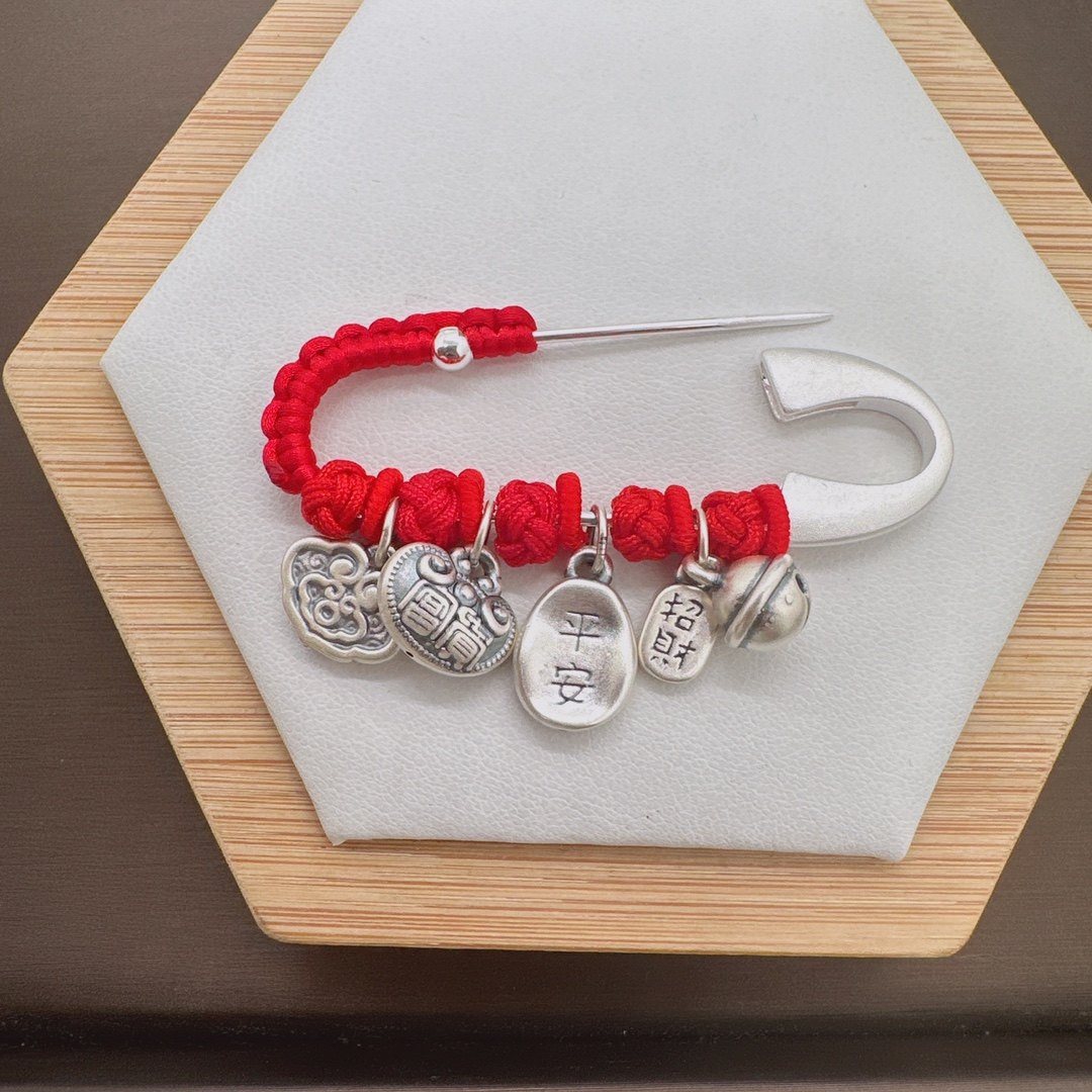 香港正生999纯银蛇年吊坠宝宝婴儿孕妇外出佩戴平安红绳别针送礼,饰品/流行首饰/时尚饰品新,胸针,淘宝优惠券,粉丝福利购,淘宝优惠卷