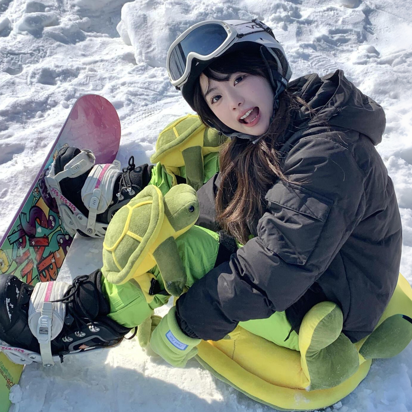 小乌龟滑雪护具护臀防摔屁垫女生儿童成人溜冰护膝滑雪装备套装