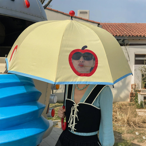 春天的氛围感是雨伞给的