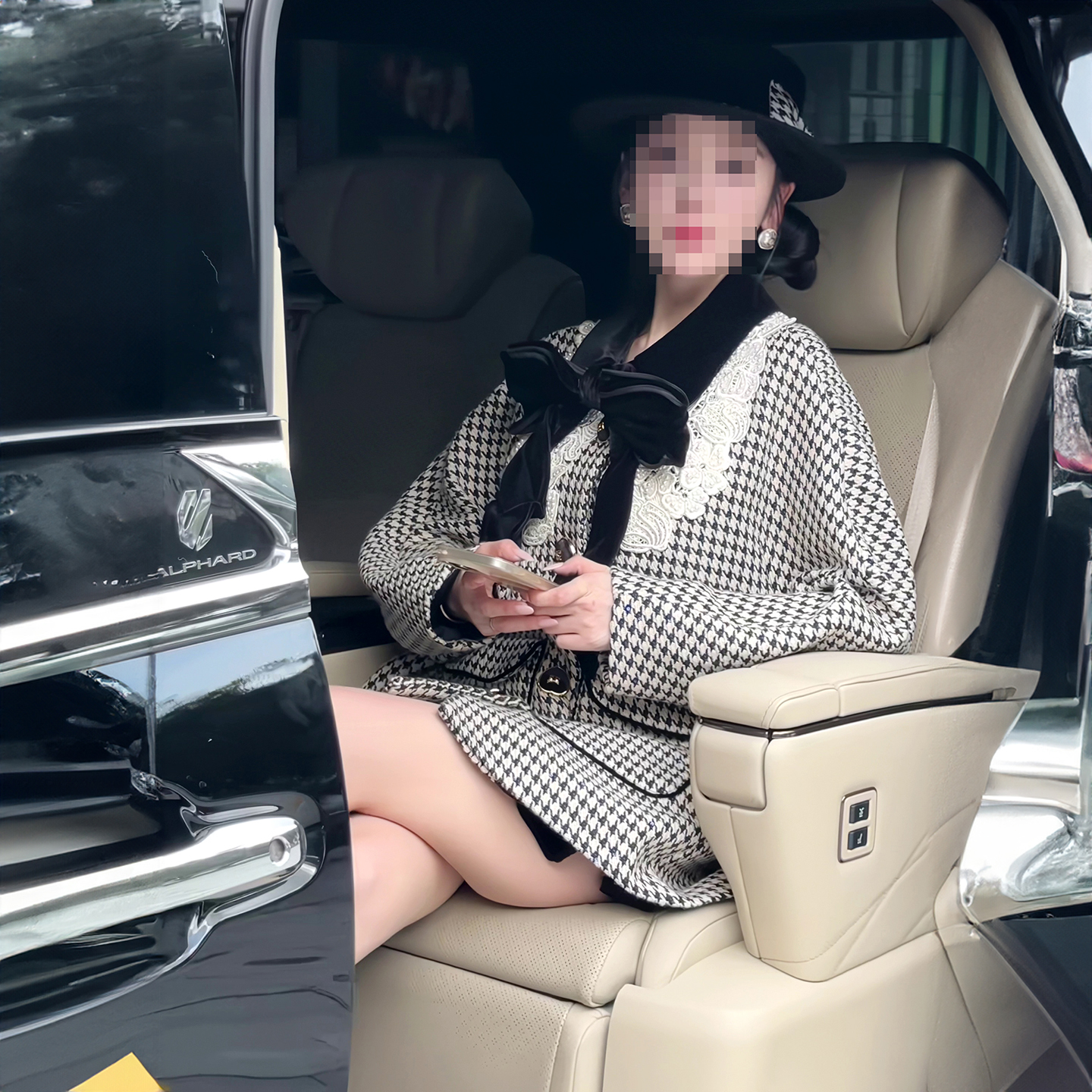 复古蕾丝领千鸟格钉珠蝴蝶结外