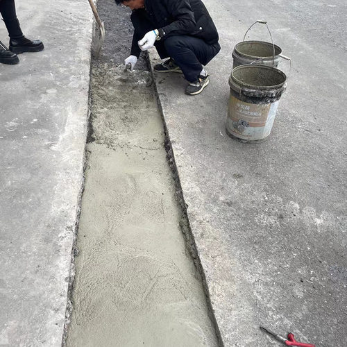 混凝土地面裂缝高强快速修补砂浆 2小时可通行 可技术指导