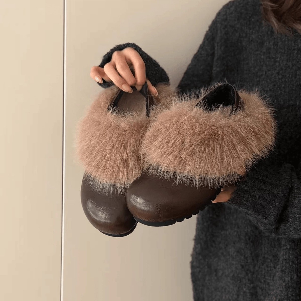 时尚皮面防水毛绒勃肯鞋女2025年冬季新款两穿软底毛毛大勃肯鞋
