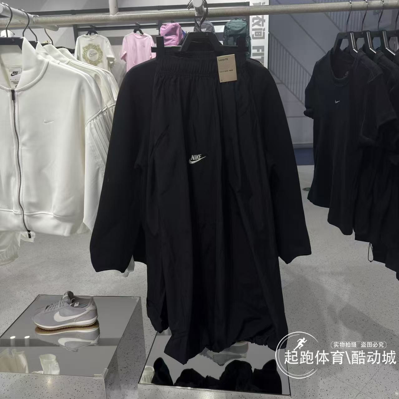 耐克女速干宽松蓬蓬裙