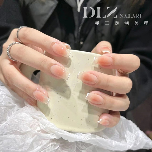 DLZ冰晶橘透腮红法式边手工定制穿戴甲2023新款美甲贴片轻奢显白