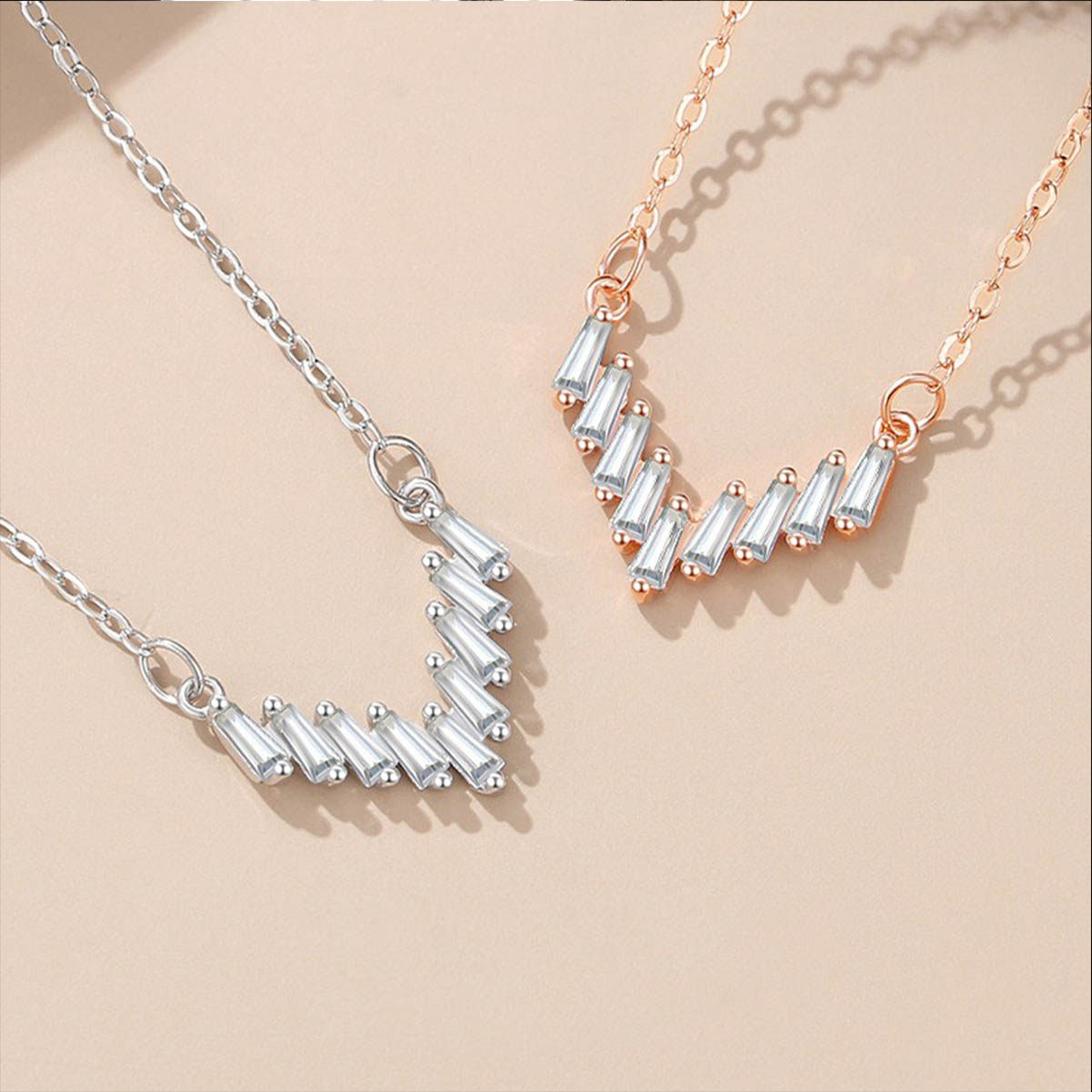 轻奢风s925纯银v字型项链女英文字母小众设计高级感满钻锁骨链潮