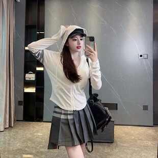 BEEWNE TB夏季防晒衣连帽薄款拉链外套空调衫百搭修身短款上衣女