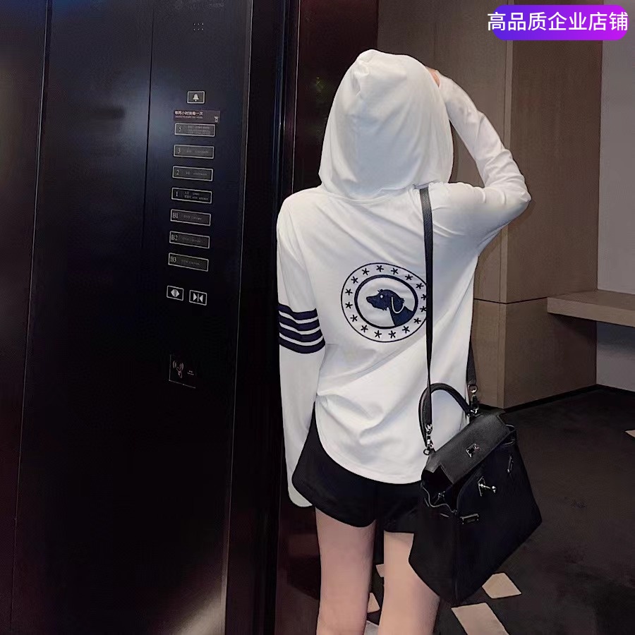 TB后背小狗羊毛抽绳连帽针织衫