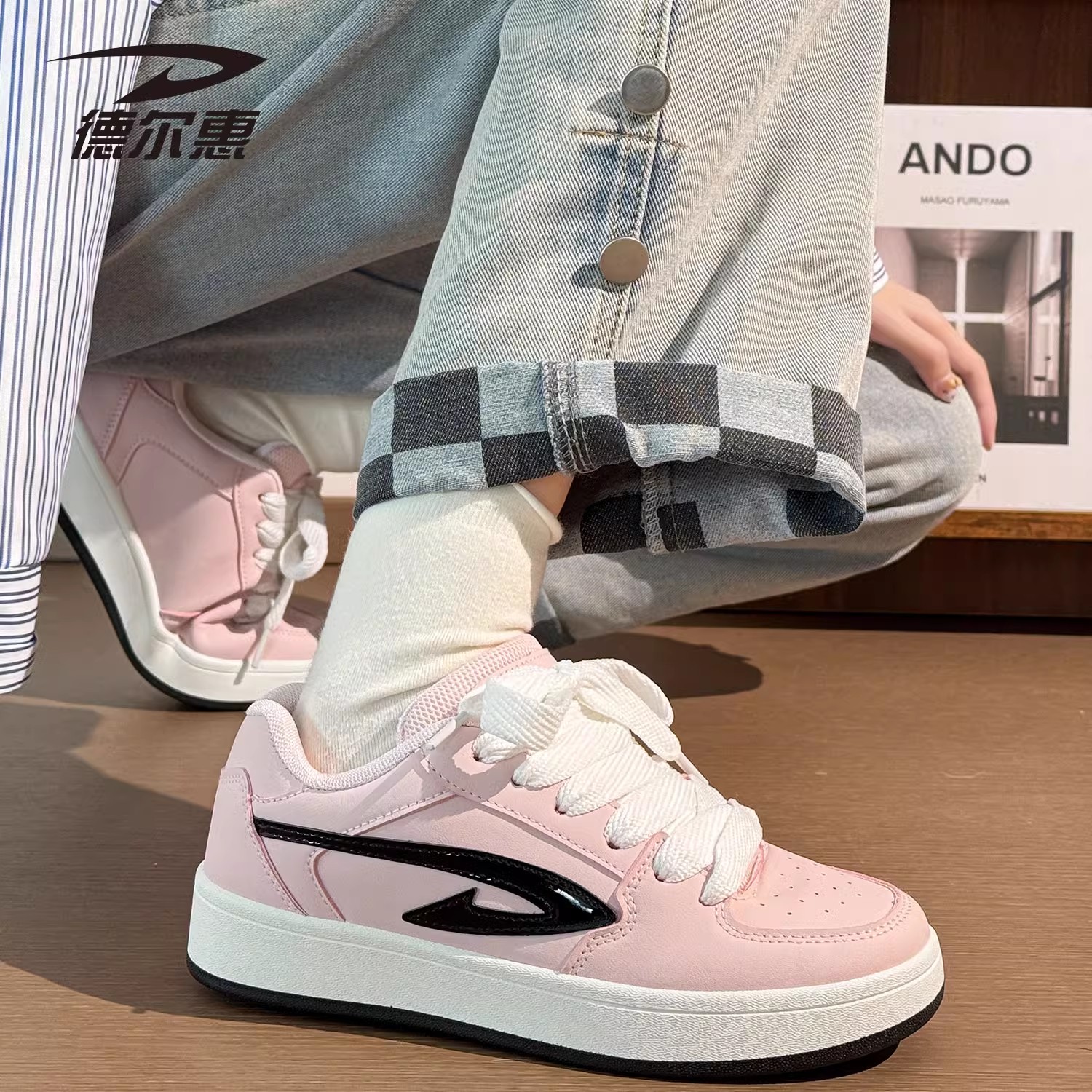 德尔惠小白鞋女面包鞋休闲板鞋女