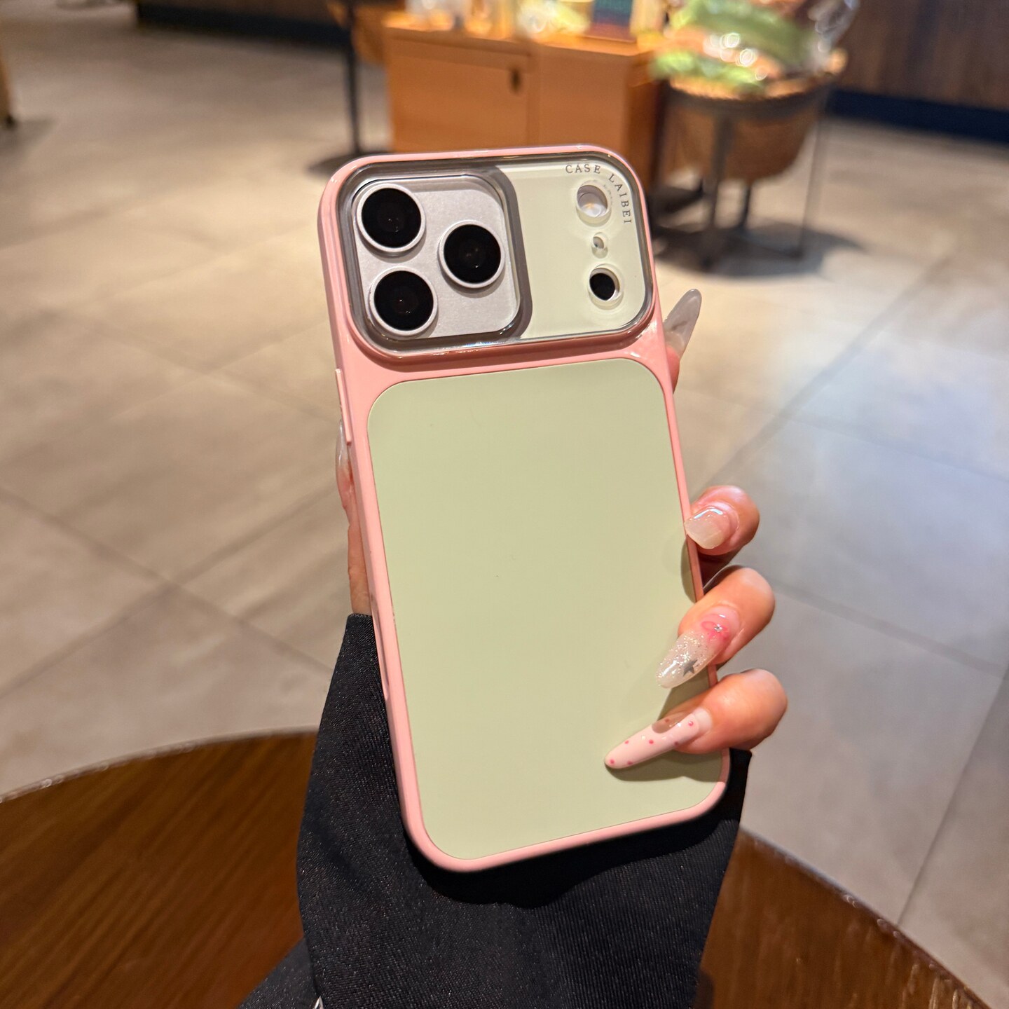 鳌虎 适用iPhone17手机壳苹果17promax新款芭乐粉绿撞色16pro大视窗13液态肤感14PM情侣全包女15高级12保护套