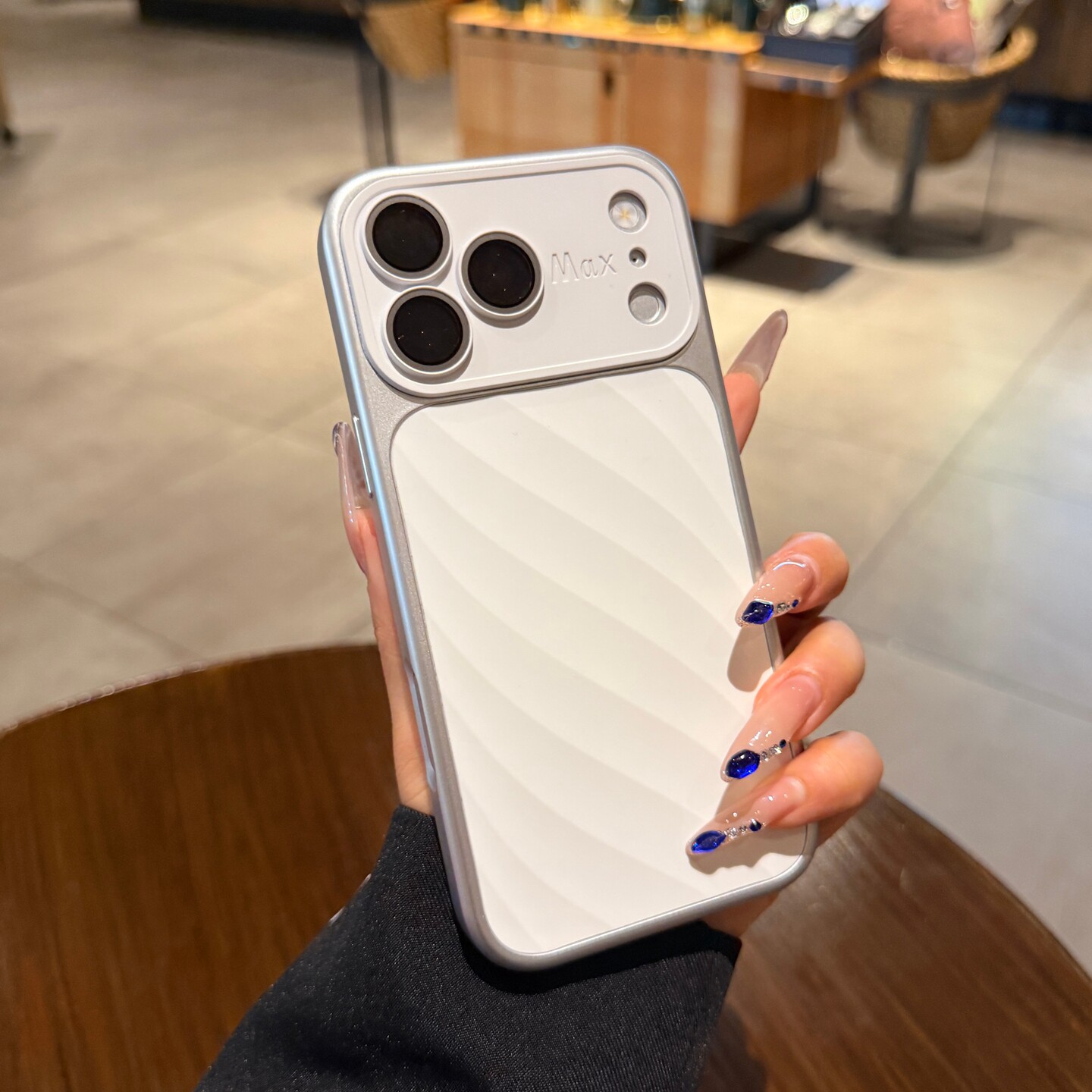 适用iphone17pro手机壳苹果18promax新款液态硅胶银白色16p水波纹15情侣高级14秒变18大视窗镜头全包13保护套