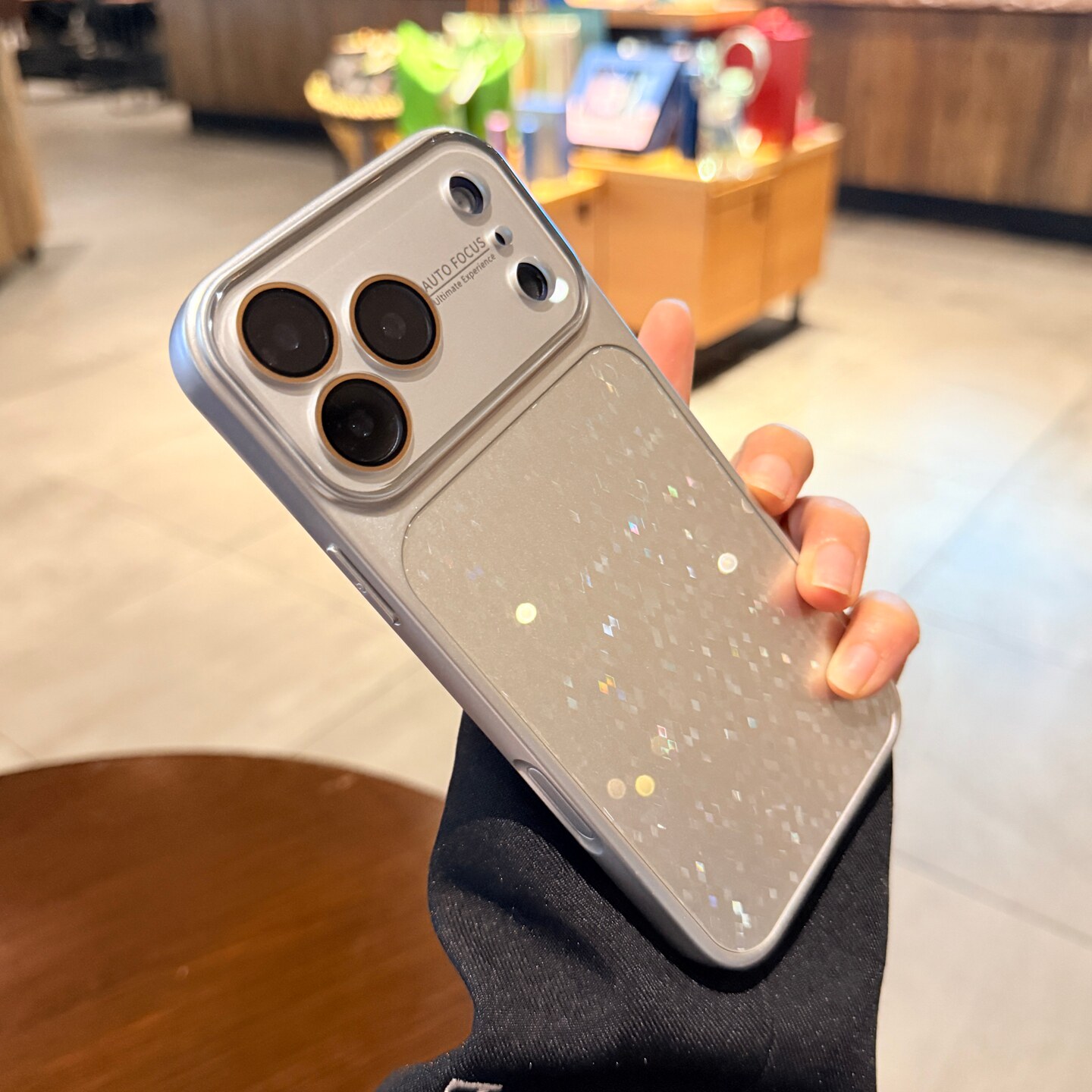 菱格纹适用苹果17promax手机壳iPhone16pro高级感银色bling闪闪14女新款15巨好看13大视窗镜头全包玻璃保护套