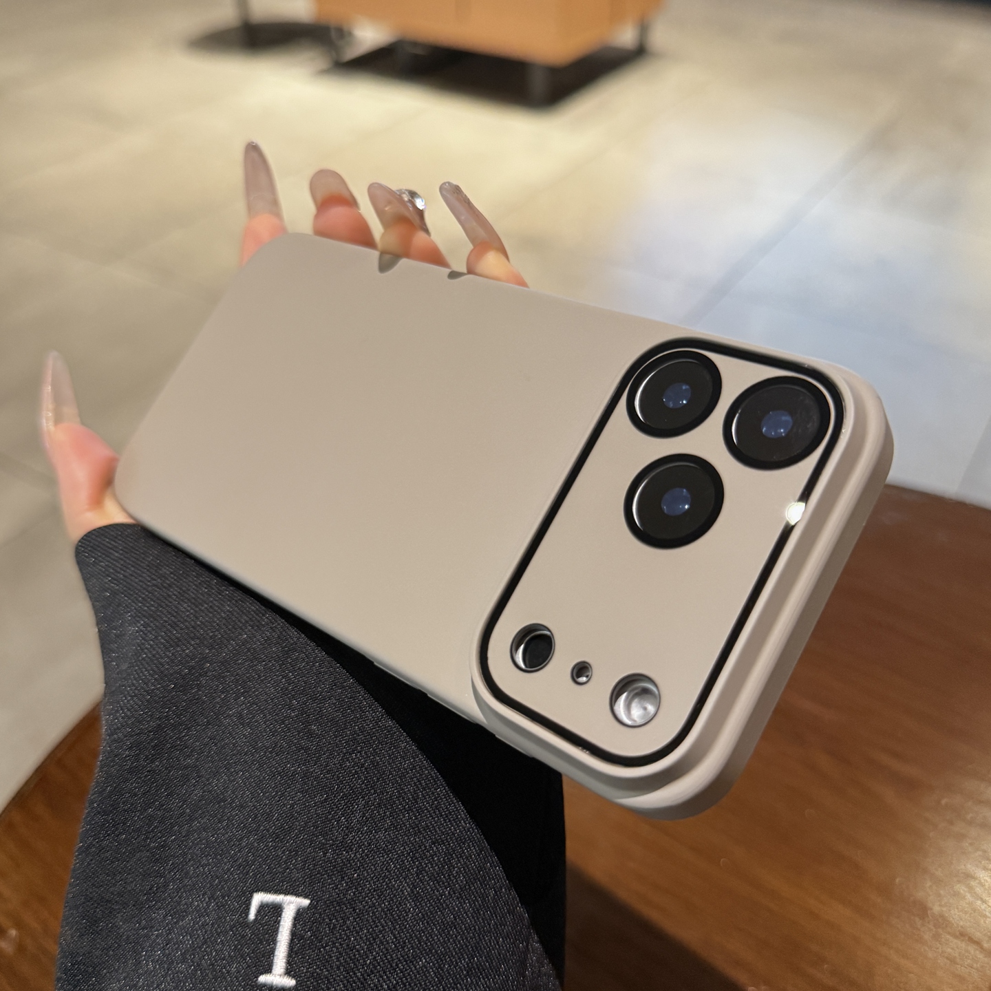 适用苹果17promax手机壳iphone17新款17Air超薄磨砂钛灰色16pro高级14全包镜头膜15plus情侣12好看13保护套男
