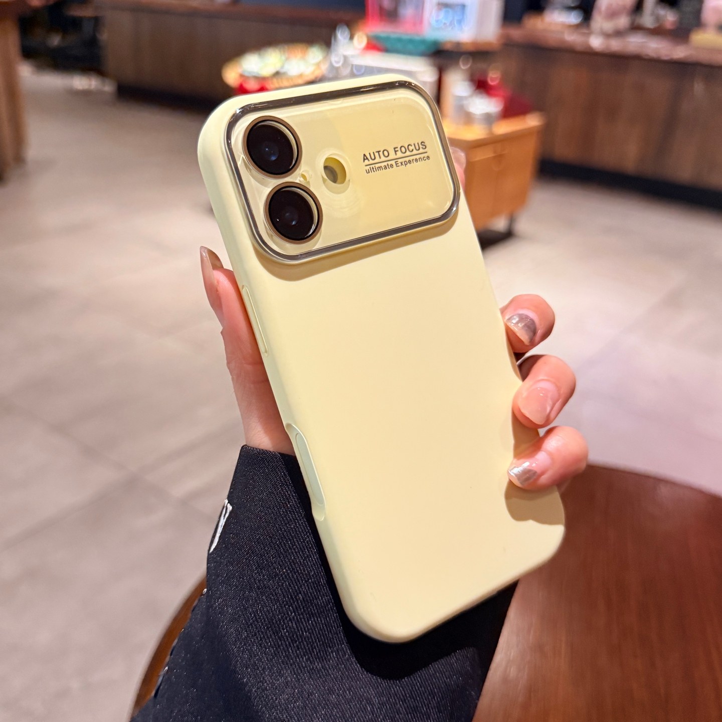 奶黄色液态硅胶适用iphone17promax手机壳苹果17新款16pro秒变17大视窗15带镜头膜14情侣13PM全包保护套高级