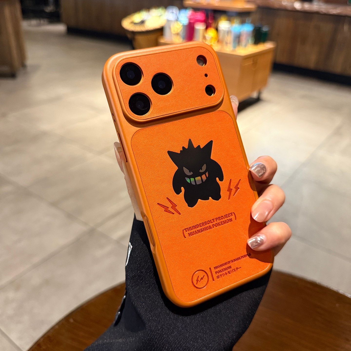 闪电怪兽耿鬼适用苹果17promax手机壳Air新款镭射iPhone16pro秒变17大视窗15星宇橙色皮质14小众高级13保护套