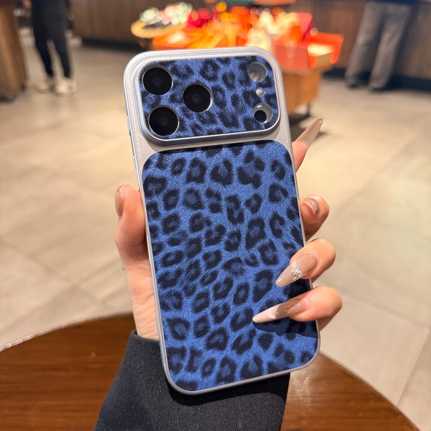 蓝色豹纹适用苹果17pro手机壳iphone17/16promax新款闪粉素皮15PM秒变17大视窗14高级感欧美风辣妹13保护套女