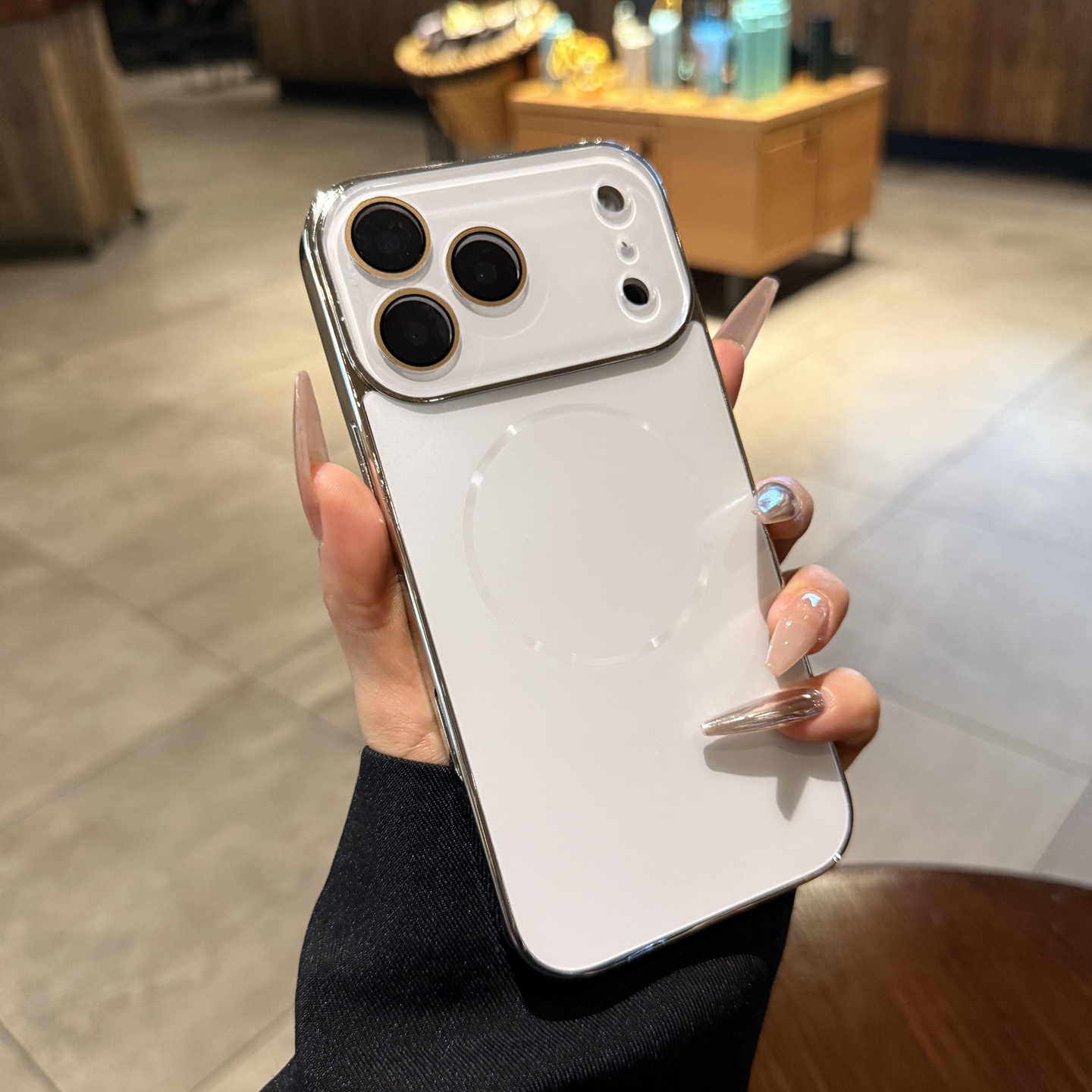 适用苹果17手机壳磁吸iphone17promax新款AG磨砂纯色16pro高级感电镀air秒变大视窗镜头膜全包14情侣15保护套