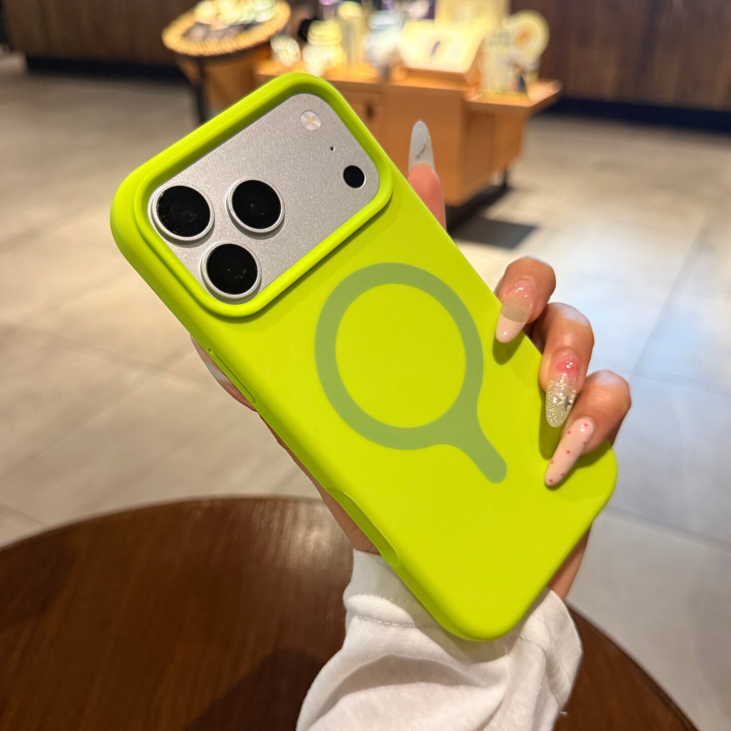 多巴胺牛油果绿色适用iphone苹果17手机壳18promax液态硅胶新款球拍圈磁吸18Pro情侣高级全包保护套华为小米