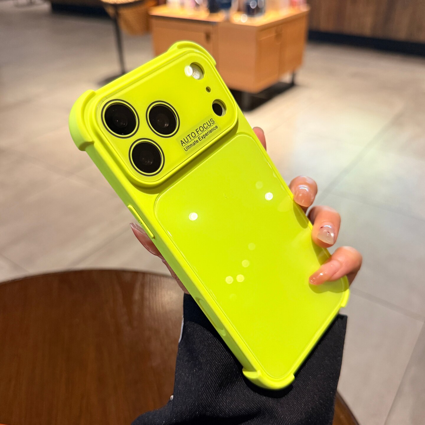 四角防摔适用iPhone17手机壳苹果17promax新款荧光绿色16pro情侣15大视窗玻璃镜头膜14高级感13PM全包保护套