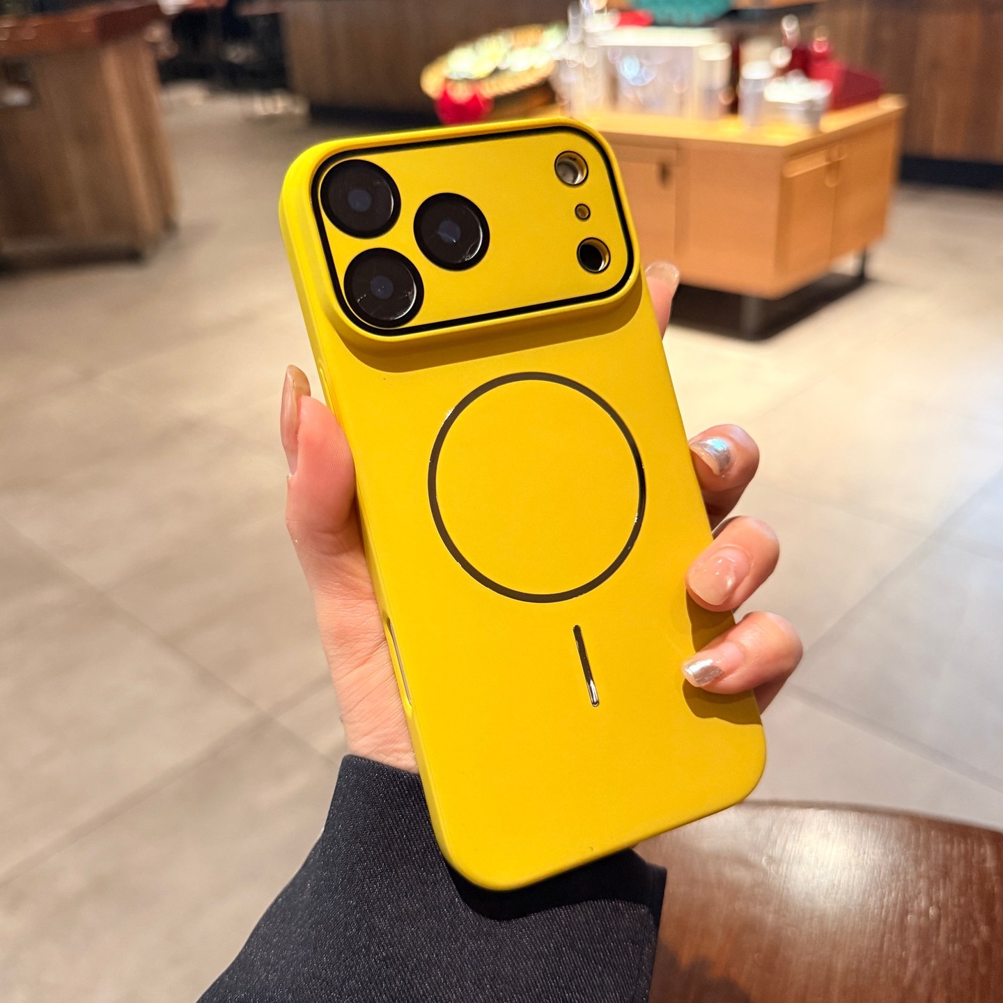 适用iPhone17手机壳苹果17promax新款Magsafe磁吸16pro细圈13磨砂14高级15p柠檬黄色17Air全包镜头膜12保护套