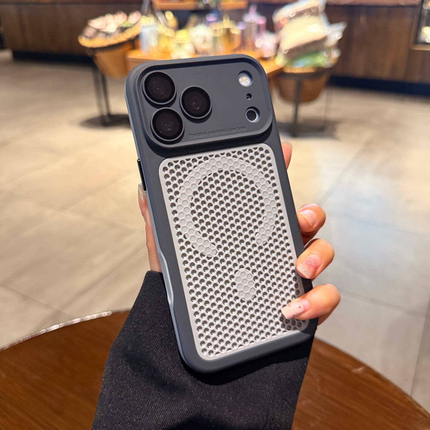 蜂窝散热适用苹果17promax手机壳磁吸iPhone18pro秒变18大视窗16新款黑灰撞色14 Plus情侣15高级13保护套男士