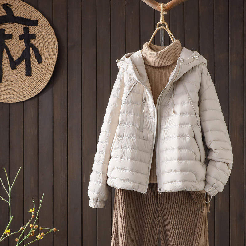 秋冬羽绒服女短款时尚连帽宽松90白鸭绒轻薄外套潮中等常规