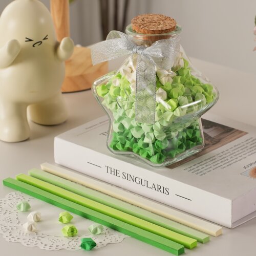 星星折纸渐变色卡通幸运星彩色