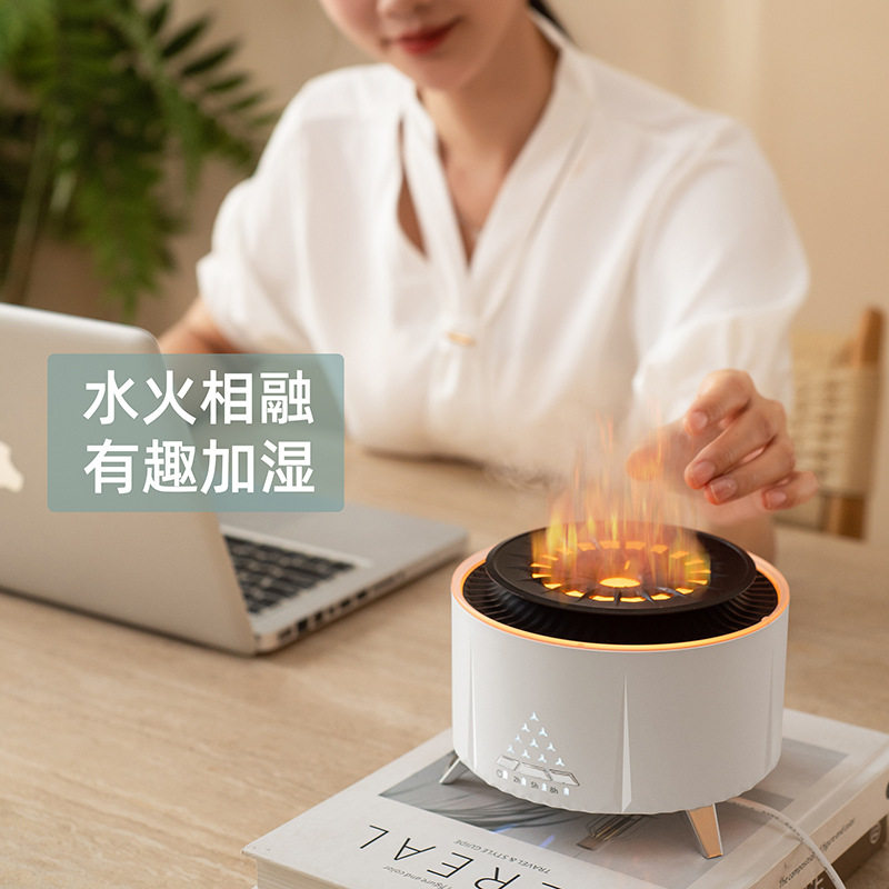 新品白噪音火焰香薰机加湿器蓝牙音箱精油扩香机办公室卧室加湿器