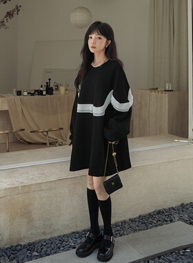 实拍甜辣卫衣连衣裙2026新款女春装oversize黑色休闲宽松中长款