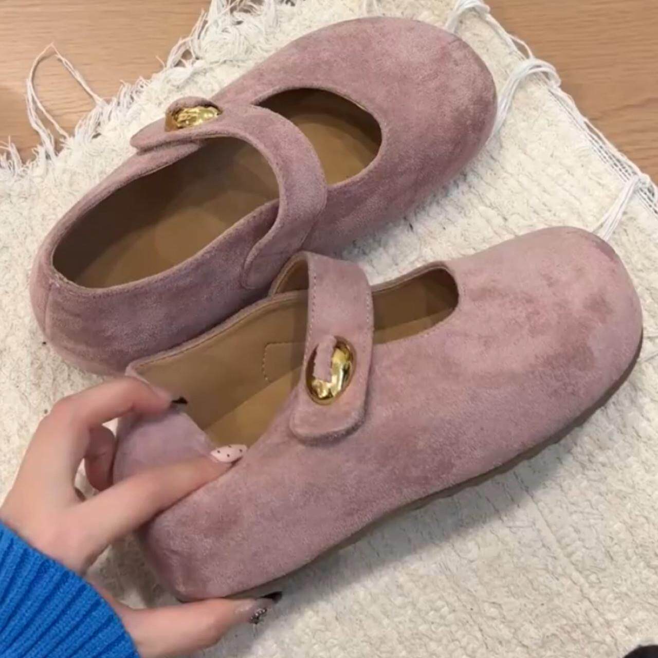 可爱纯色甜美风内增高玛丽珍鞋女2026春季方便魔术贴厚底增高单鞋