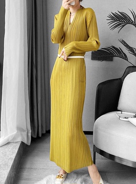 Mapping港港轻奢女装春秋季褶皱连衣裙气质通勤显瘦薄款打底裙子