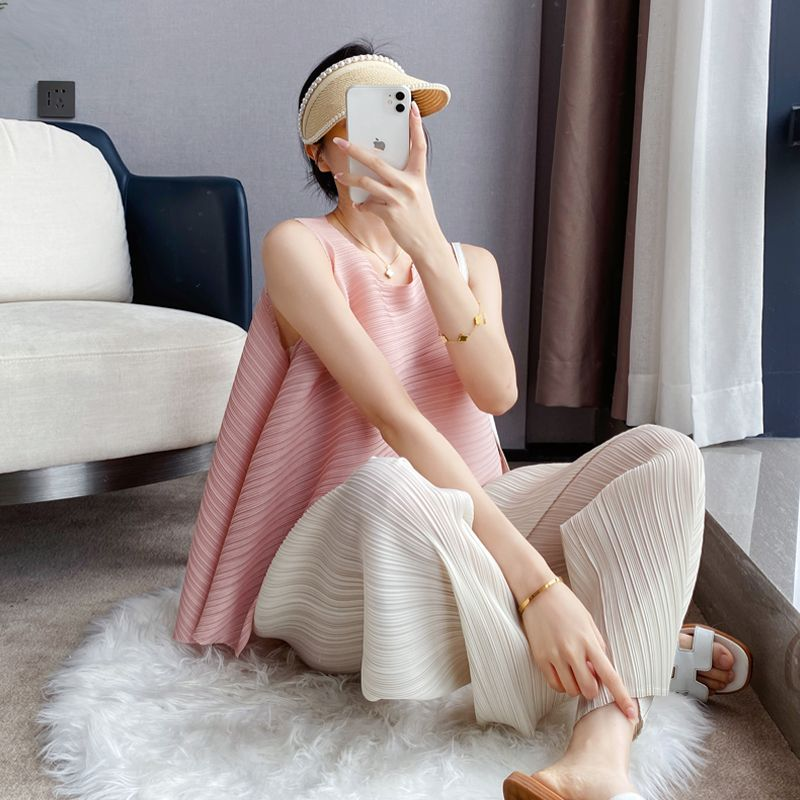 三褶皱时尚高级感套装女夏2025新款宽松显瘦无袖背心上衣宅两件套