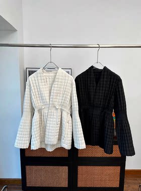日系小众 极简格纹绗缝抽绳收腰一粒扣喇叭袖V领棉服外套