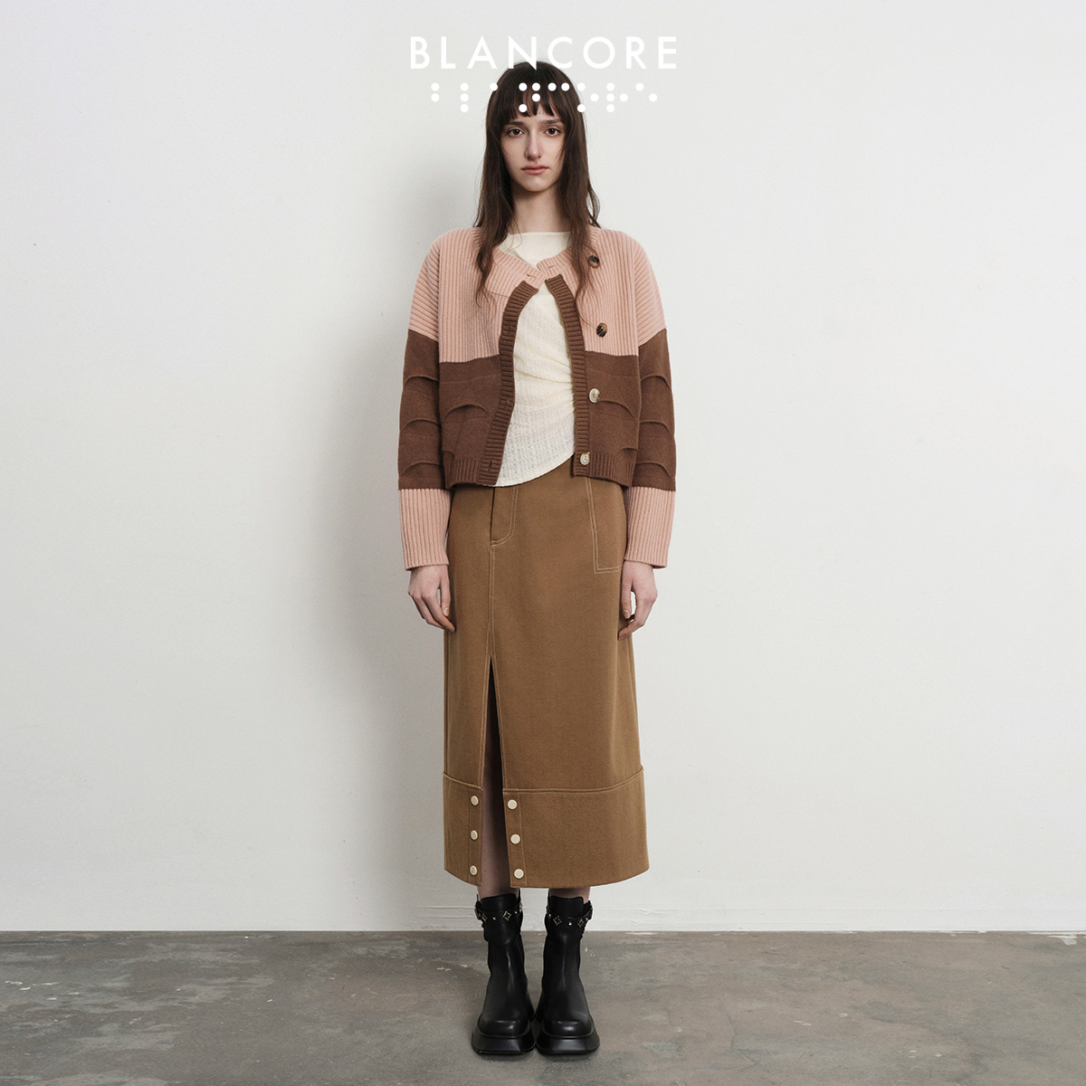 BLANCORE拼色短款毛织外套