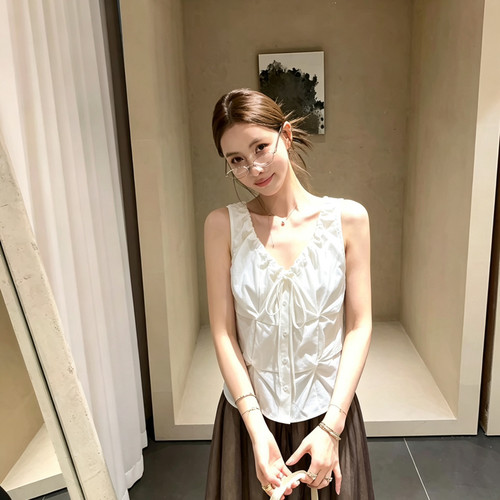 2026年新款设计感小众别致甜辣妹上衣背心