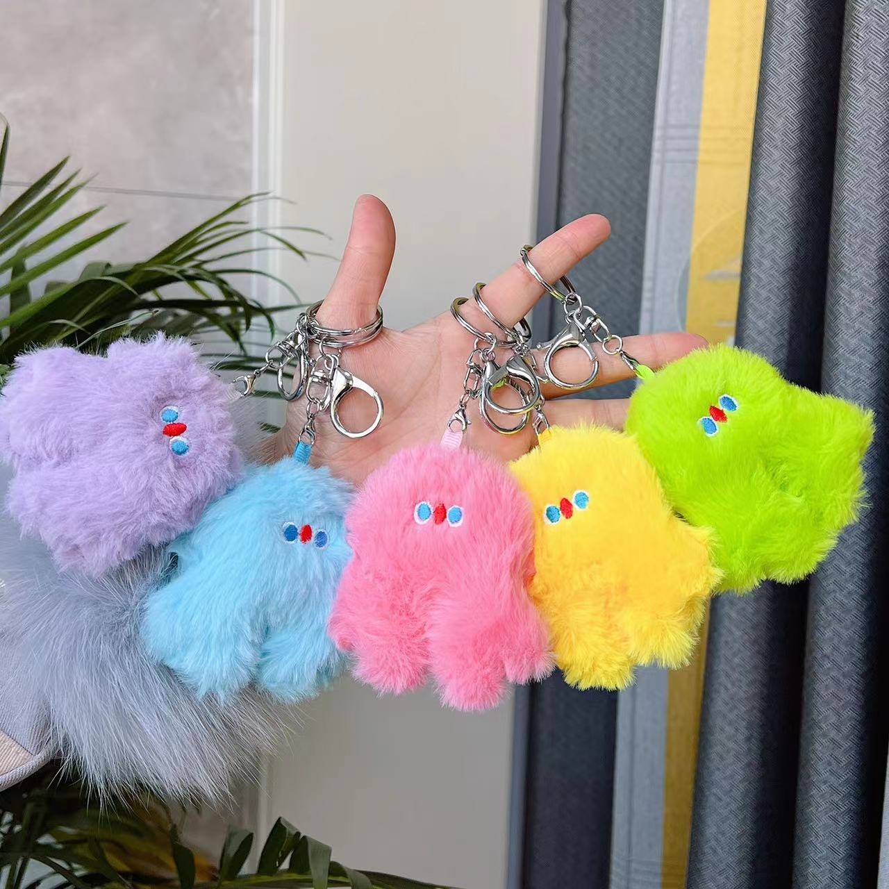 抖音毛绒公仔毛绒大眼怪笨笨玩偶挂件网红ins钥匙扣包包书包挂件