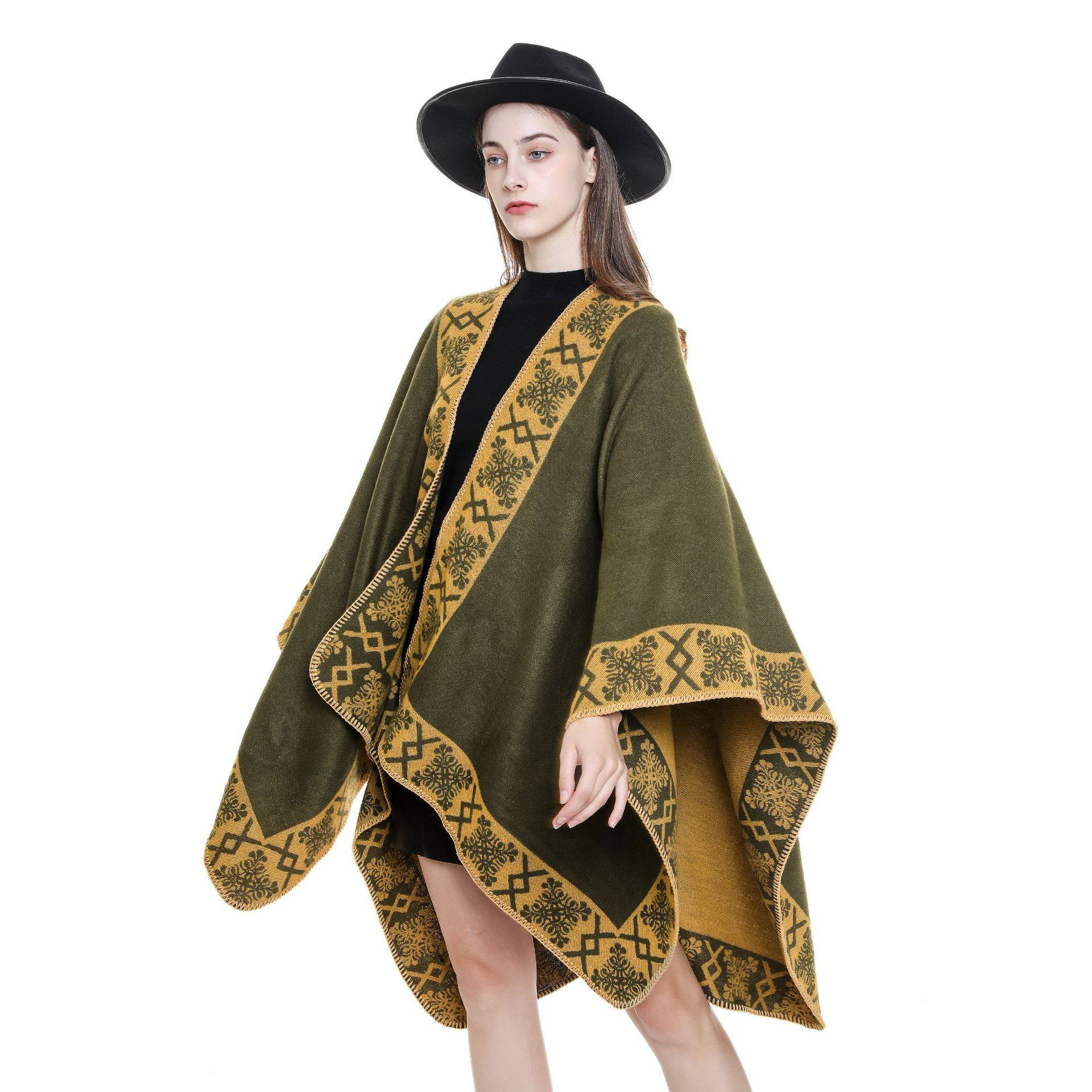 Ethnic cloak, big shawl, Qinghai Lake tourism photography,