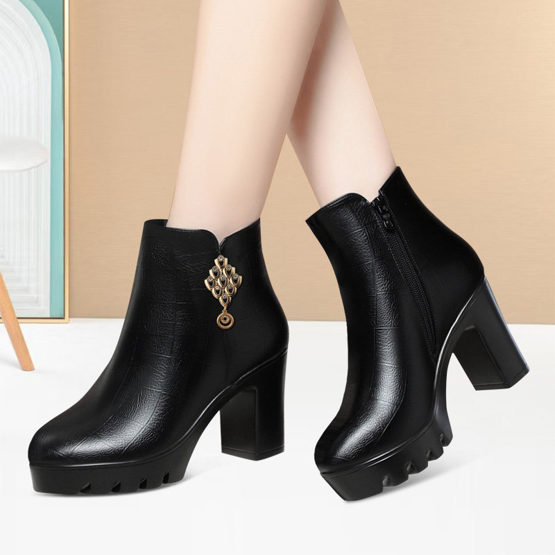 时尚防水台靴子百搭短筒靴子耐磨时装靴厚底洋气皮靴冬季加绒女靴,女鞋,时装靴,淘宝优惠券,粉丝福利购,淘宝优惠卷