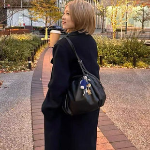 出口日本原单头层牛皮波士顿元宝包通勤腋下时尚百搭真皮单肩手提