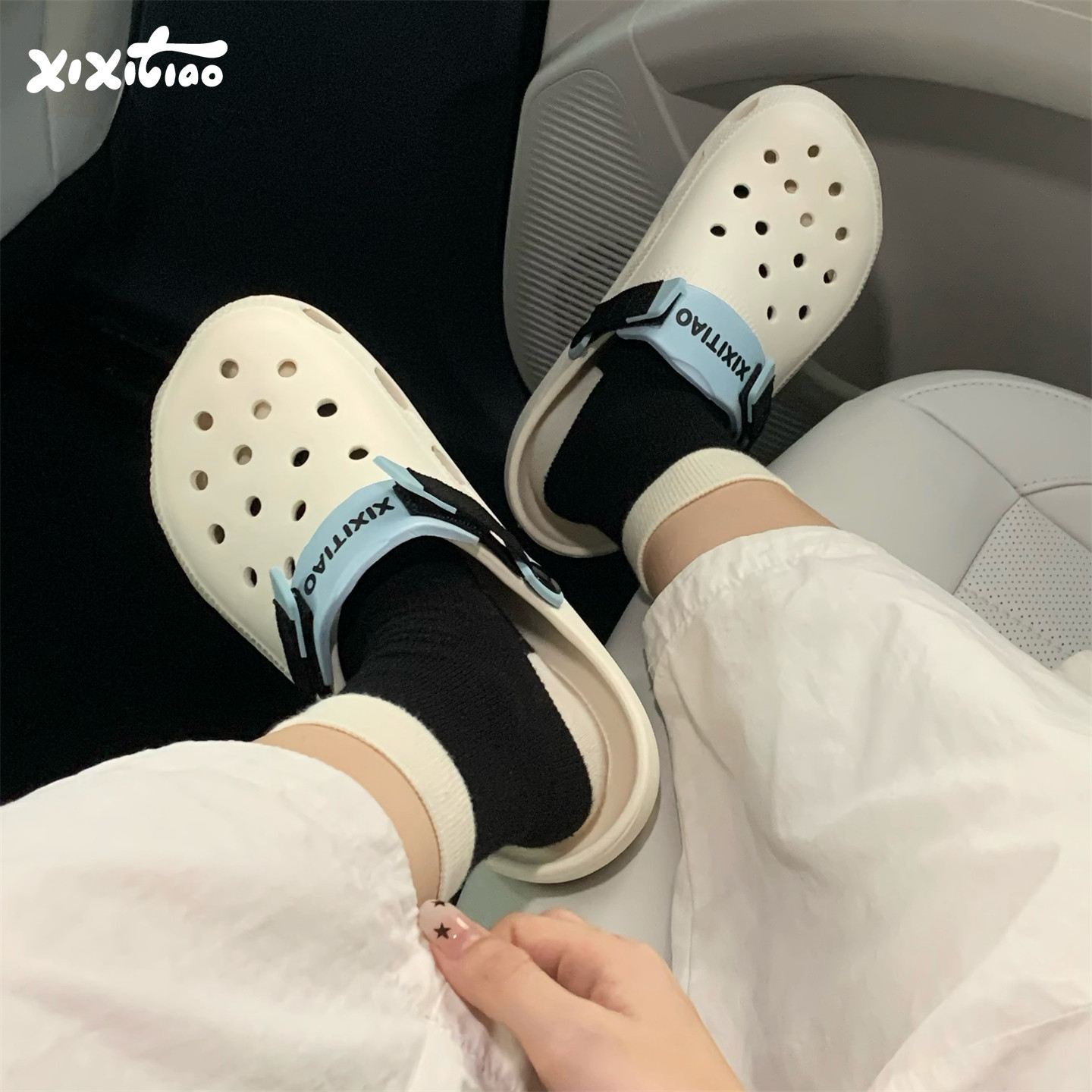 细细条 防滑男女时尚拼色凉拖鞋亲子户外春夏季足弓洞洞鞋沙滩鞋,居家布艺,居家亲子拖鞋,淘宝优惠券,粉丝福利购,淘宝优惠卷