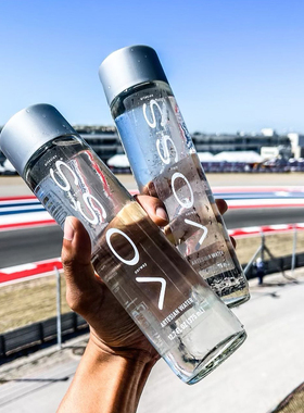 挪威进口芙丝VOSS矿泉水高端375ml玻璃瓶弱碱性天然矿泉水饮用水