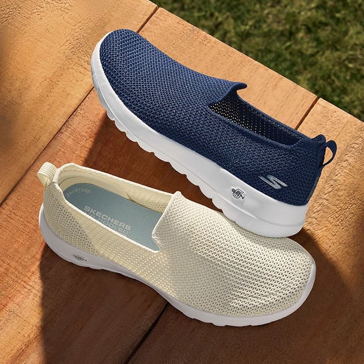 斯凯奇2025年夏女透气一脚蹬健步鞋舒适软底运动鞋