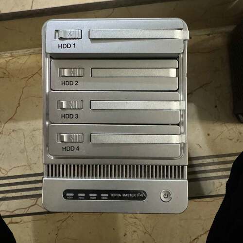 可维修TERRA MASTER铁威马F4-300议价