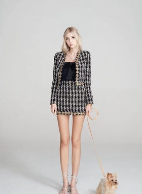 Infinitè财阀千金款 重工手工缝制金属链小香风蓝金编织套装