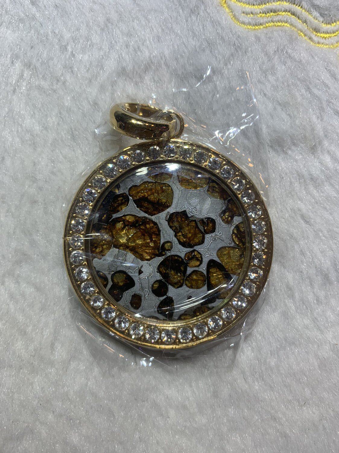 橄榄陨石切片吊坠情侣朱砂本命年东南亚风格平安吊牌配镍铁陨证书