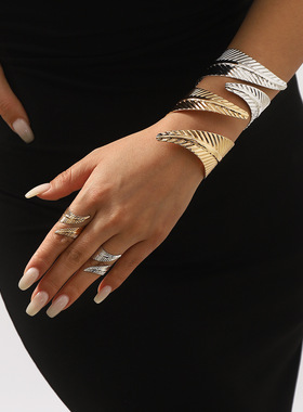 3305跨境欧美几何树叶交叉开口手